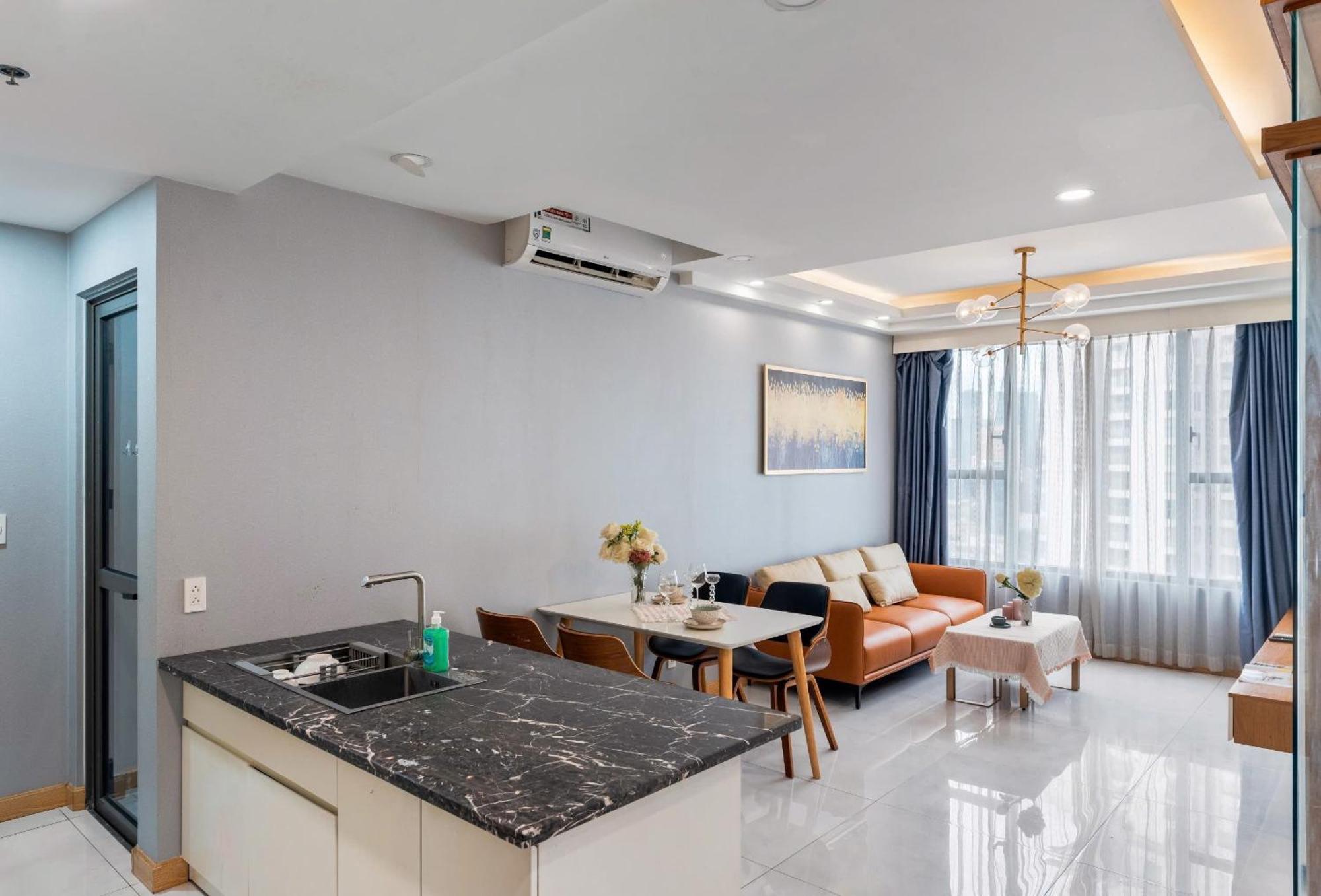 Awesome Rivergate Apartment - Cbd In Hcm City ホーチミン市 エクステリア 写真